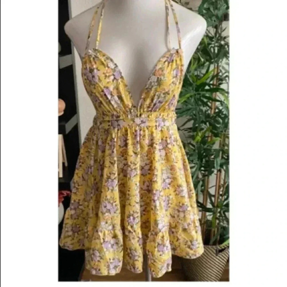 🆕Floral Ruffle-Trim Sleeveless Halter Dress XS🆕 - Picture 7 of 12